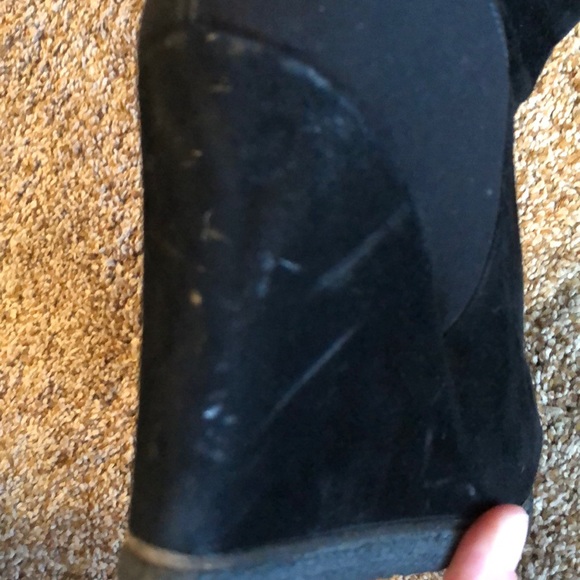 Black knee high suede boots - Picture 3 of 5